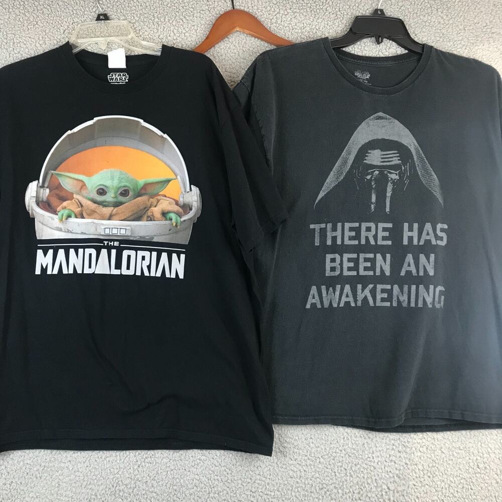2 Star Wars T-shirts XL Black Mandalorian, Yoda